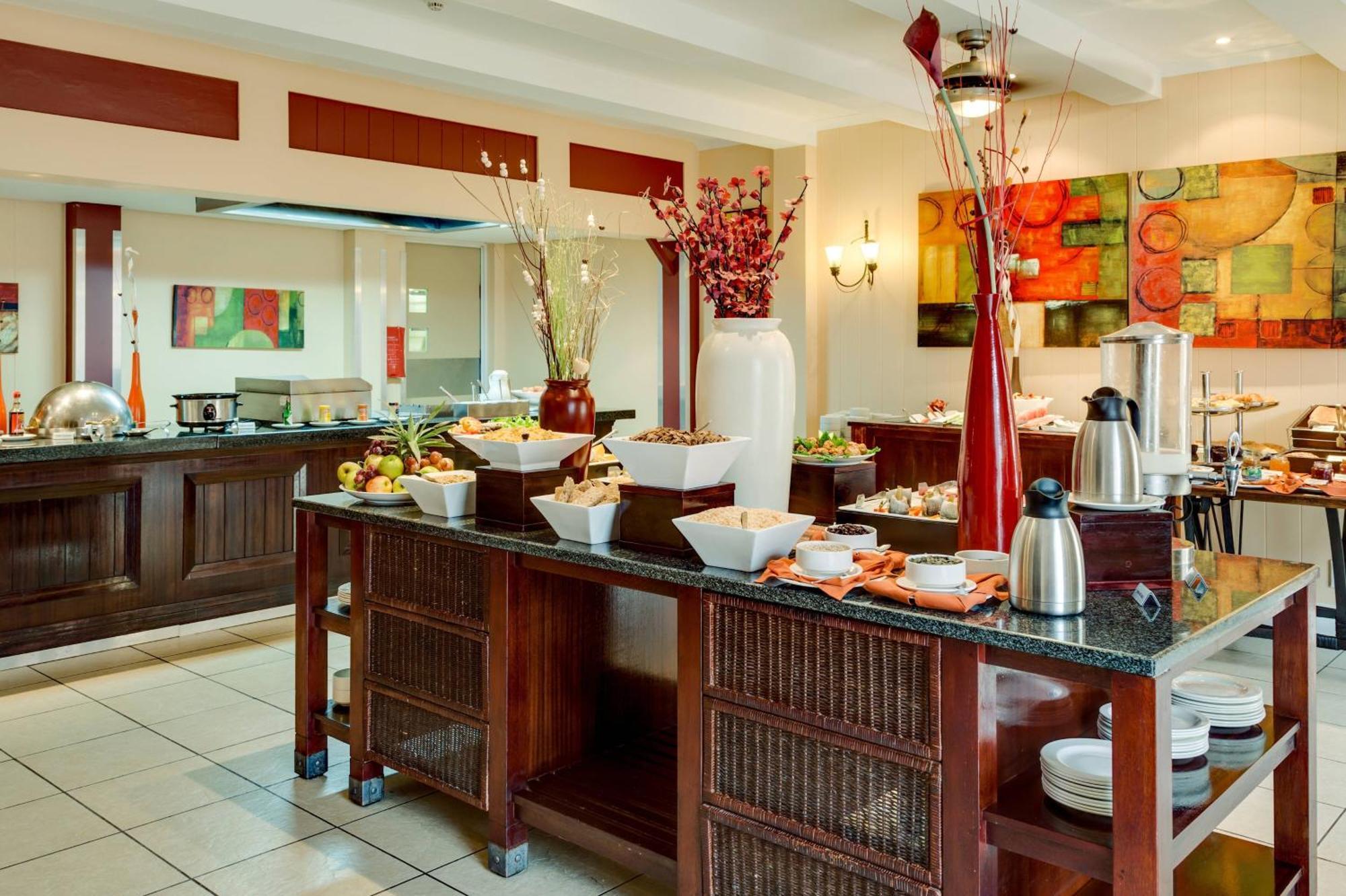 Protea Hotel By Marriott Nelspruit Mbombela Kültér fotó
